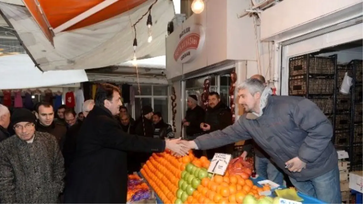 Dündar, Soğuk Kış Günlerinde Esnafı Unutmadı