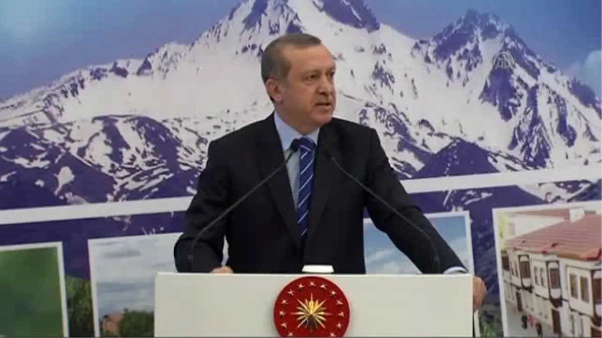 Erdoğan: "Asıl Müslümanlara Zulmedenlere Müsamaha Göstermek Gayretullah\'a Dokunur"