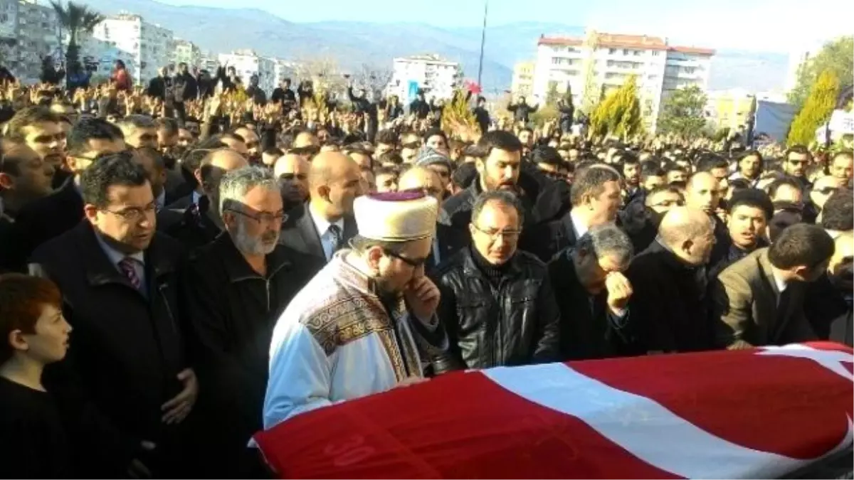 Fırat Yılmaz Çakıroğlu Son Yolculuğuna Uğurlandı