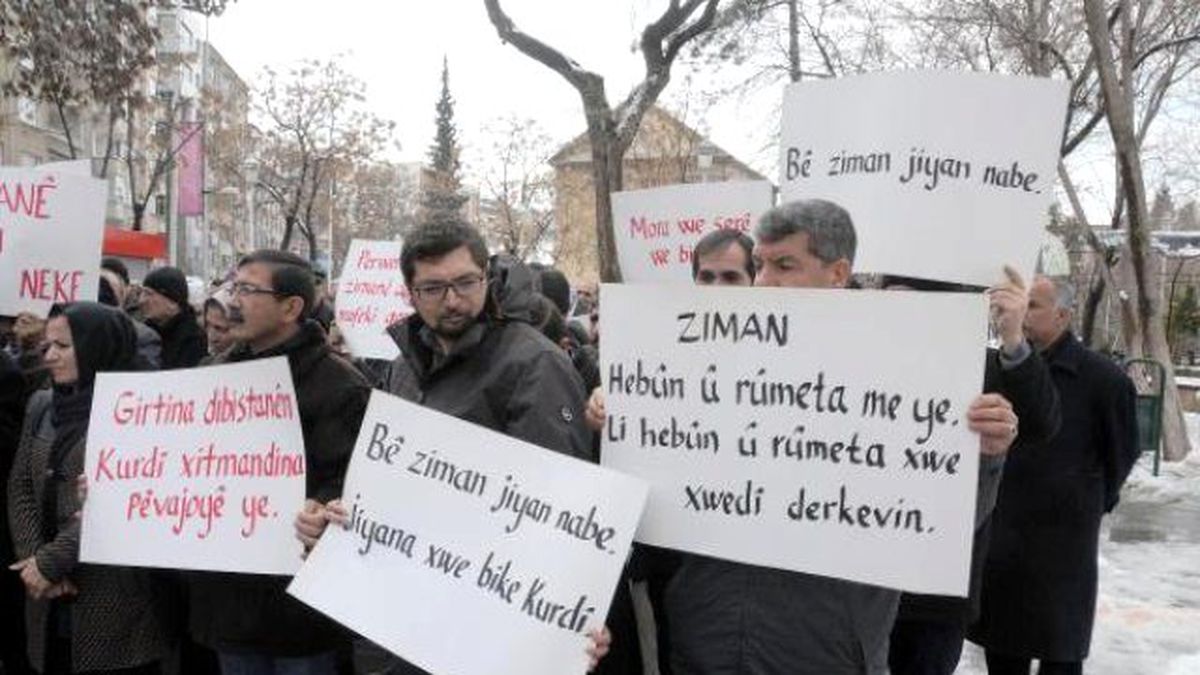 Gaziantep\'te Stk\'lar Anadilde Eğitim İstedi