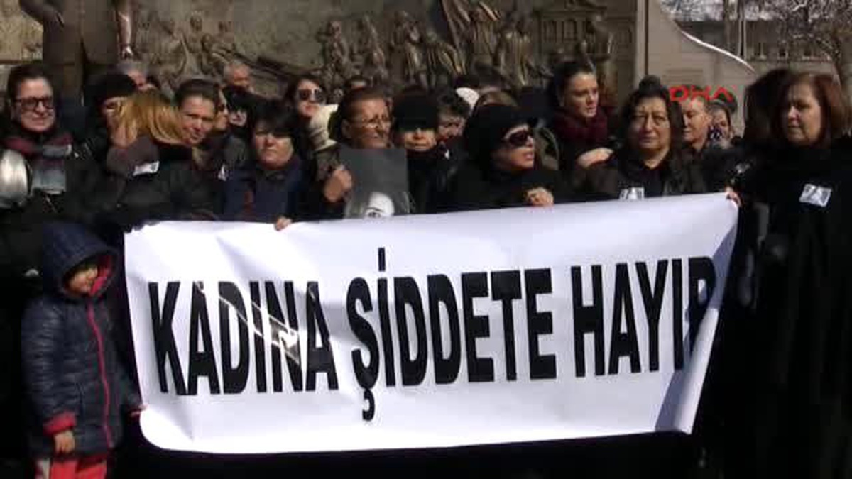 Kayseri\'de Kadınlardan Özgecan Cinayetine Kınama