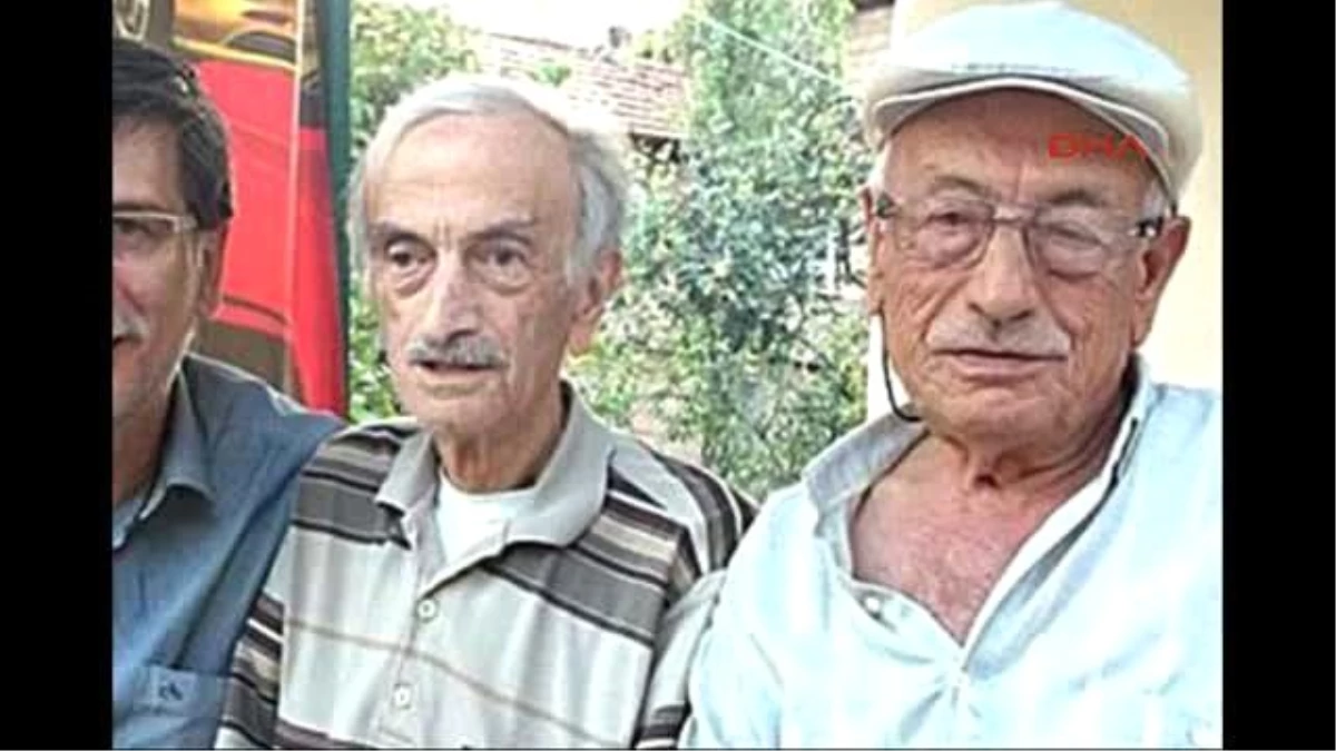 Kocaeli Derince\'de 73 Yaşındaki İkizler, Yarım Saat Arayla Öldü