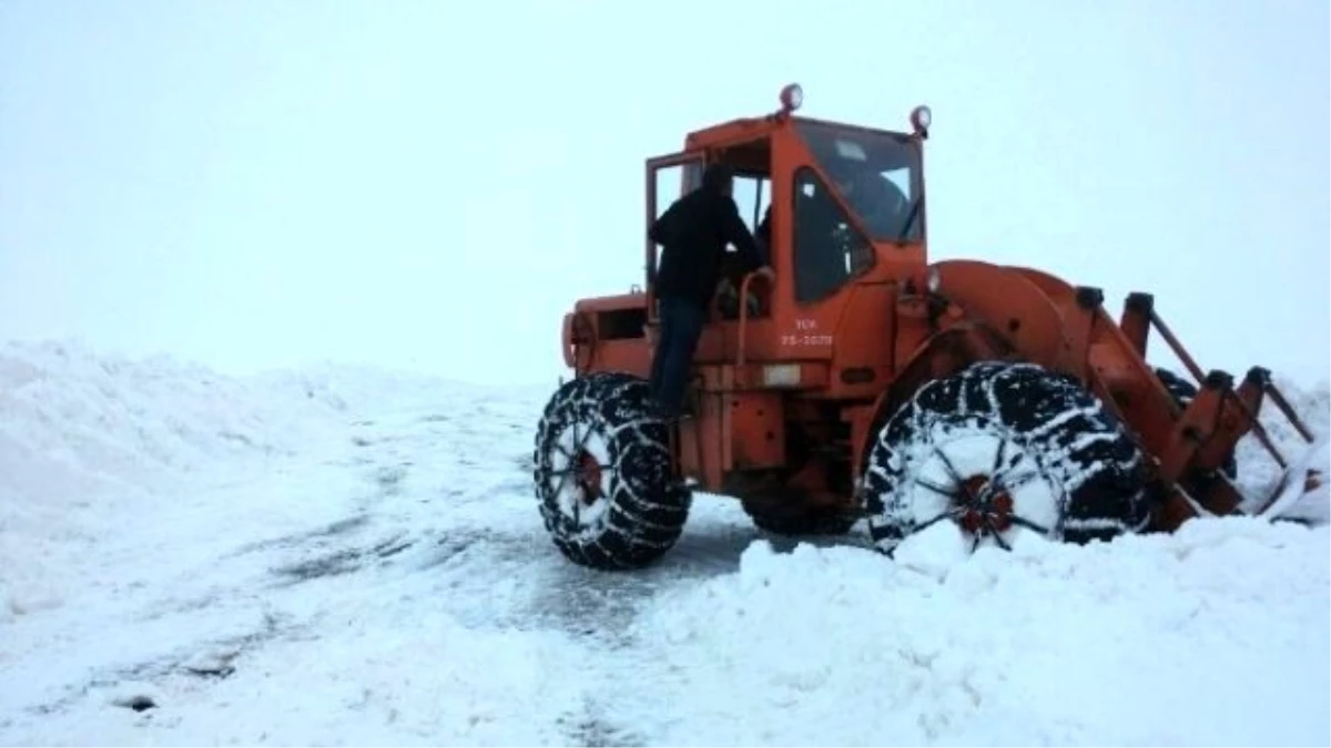 Siirt\'te 80 Köy Yolu Ulaşıma Kapandı