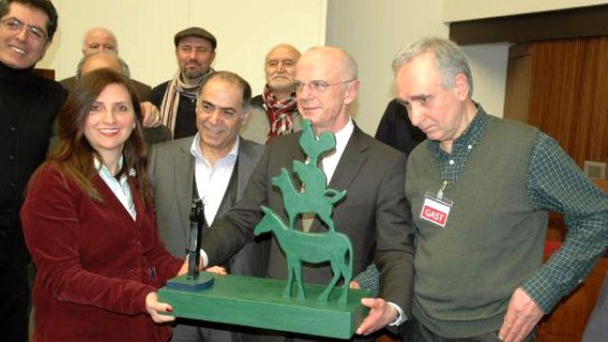 Türk Sanatçılar Bremen Meclisini Gezdi