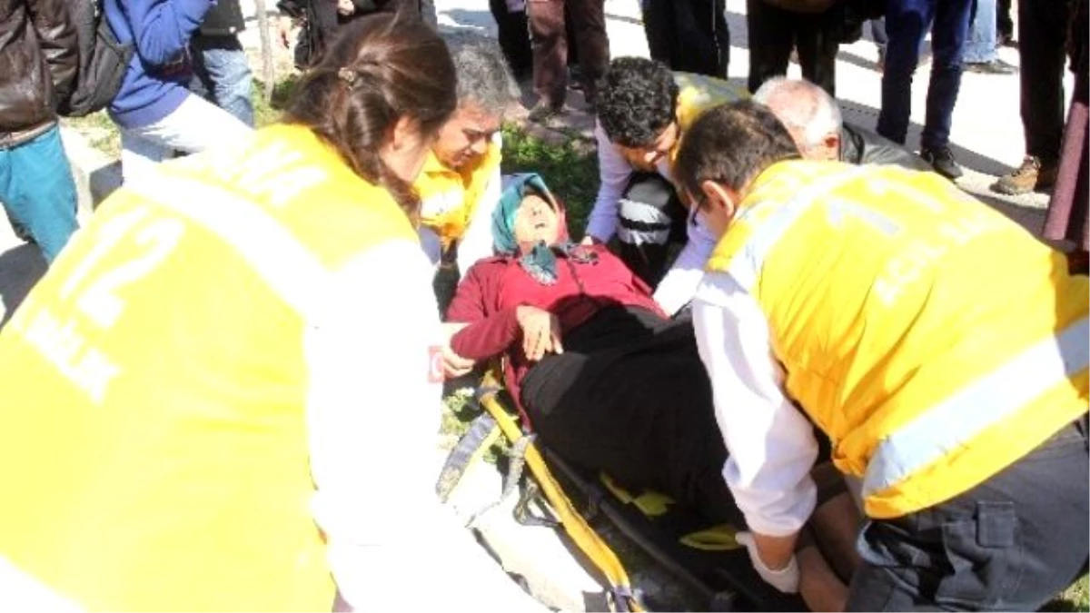 Adana\'da Trafik Kazası: 3 Yaralı
