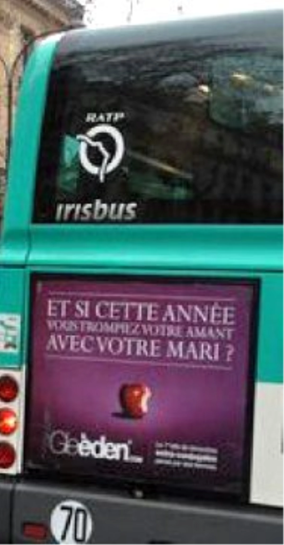 Aldatma Sitesinin Reklamı Fransızlar\'ı Kızdırdı