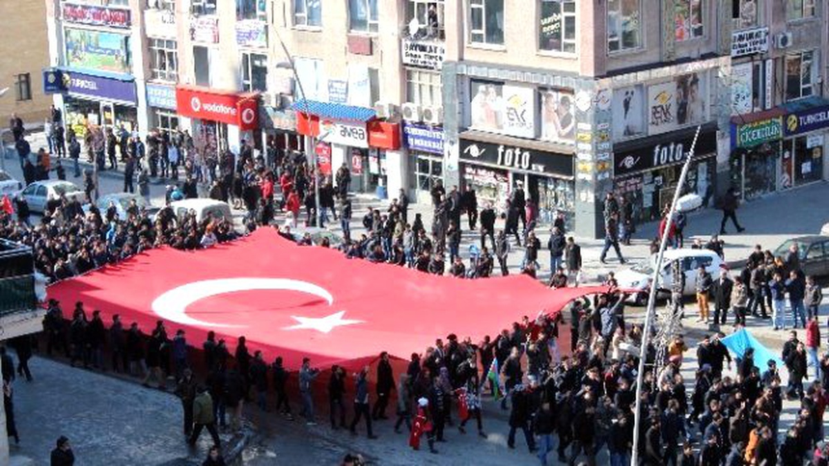 Çakıroğlu\'nun Öldürülmesine Erzurum\'da Tepki