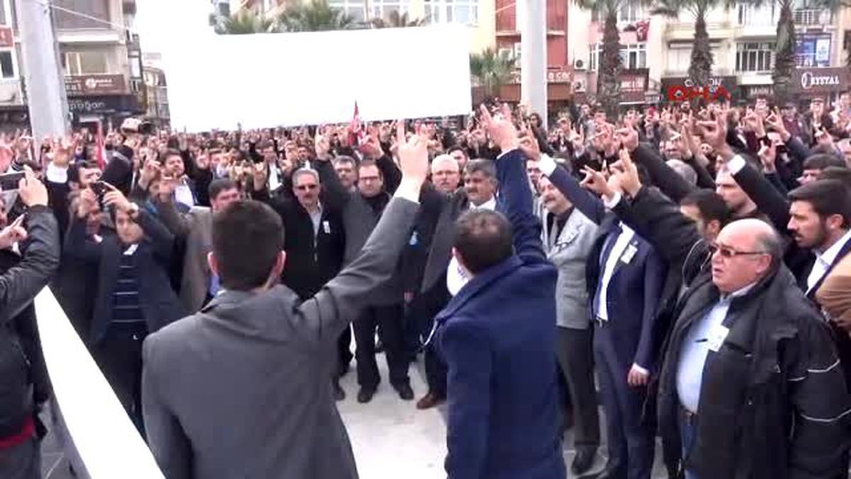 Çanakkaleli Ülkücüler Çakıroğlu İçin Yürüyüp Gıyabi Cenaze Namazı Kıldı