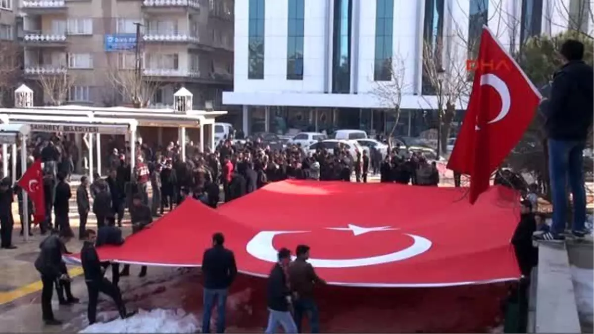 Gaziantep\'te Çakıroğlu İçin Gıyabi Cenaze Namazı