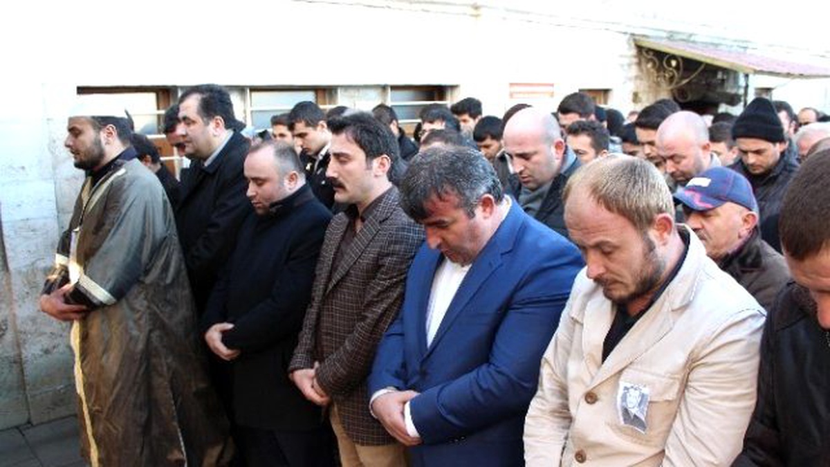 Ordu\'da Fırat Çakıroğlu İçin Gıyabi Cenaze Namazı