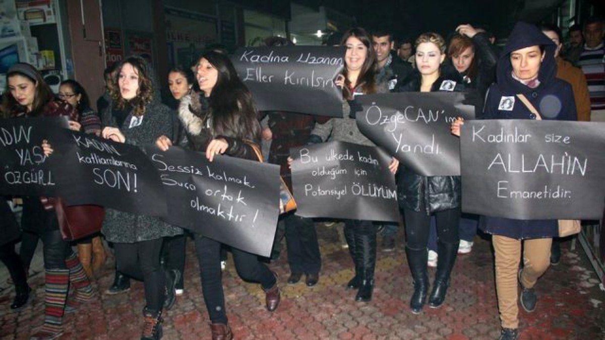 Sasonlular Özgecan Aslan İçin Yürüdü