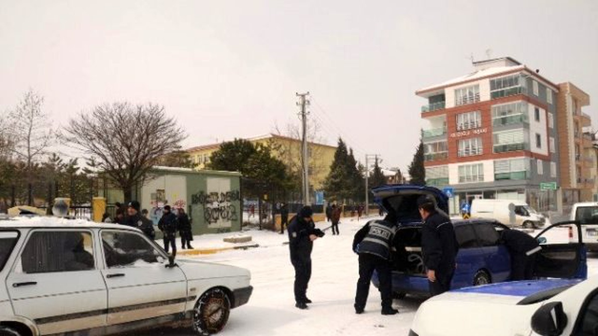 Uşak\'ta "Huzur 64 Güvenli Okul" Çalışması