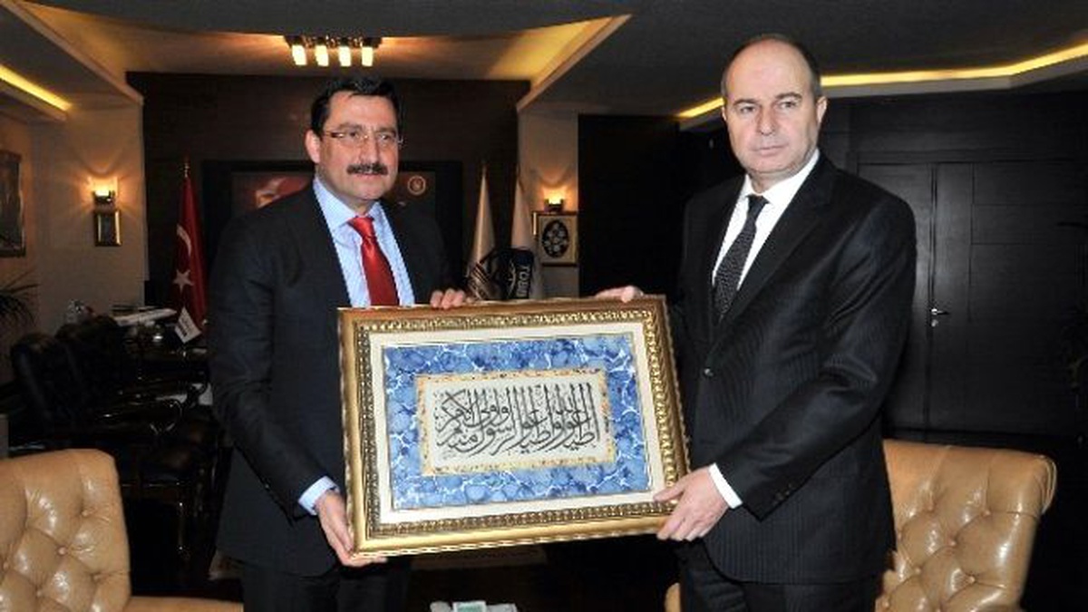 Vali Kılıçlar\'dan Başkan Ak\'a Nezaket Ziyareti