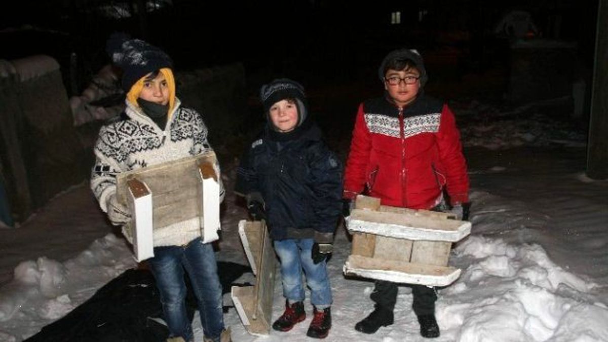 Yozgat\'ta Çocukların Kızak Keyfi