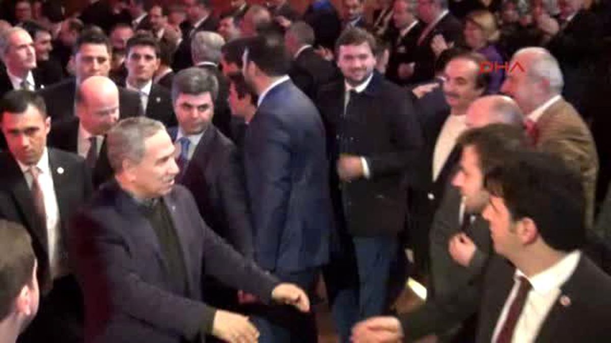 Arınç: Türkiye\'den IŞİD\'e Katılanların Sayısı Bin Civarında