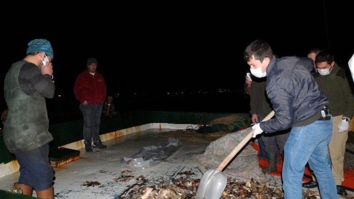 Balıkçıların Ağına Erkek Cesedi Takıldı