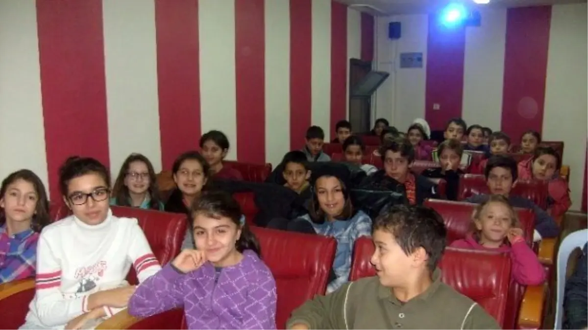 İzmit\'te Sinema, Çocukların Ayağına Gidiyor