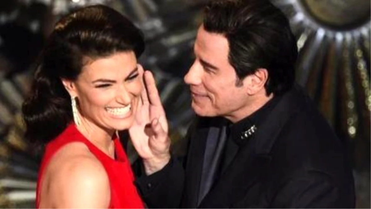 John Travolta Gets Weird With Idina Menzel At The Oscars