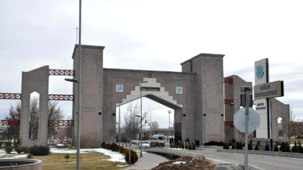 Niğde Üniversitesi\'nde Kavga: 2 Yaralı, 4 Gözaltı