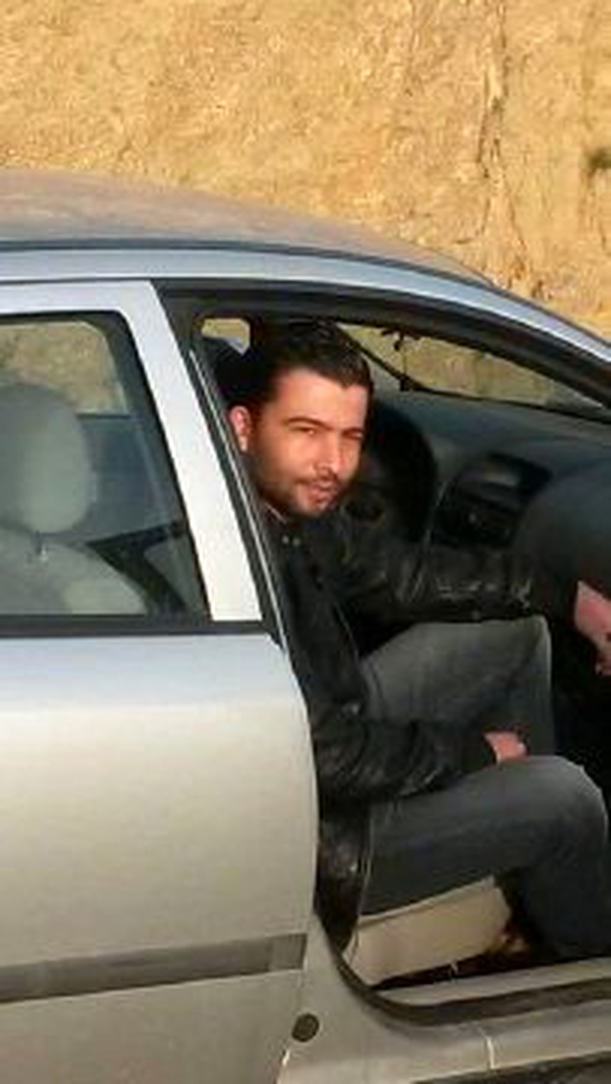Otomobilde Tabancayla İntihara Kalkıştı