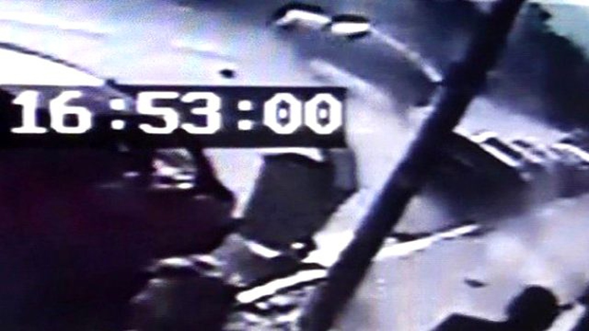 Bursa\'da Taklalar Atan Otomobil Kameralara Yansıdı