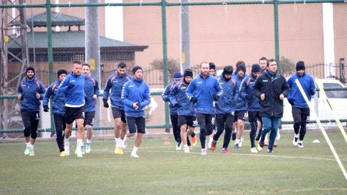 Torku Konyaspor, Fenerbahçe Maçıyla Çıkış Arıyor