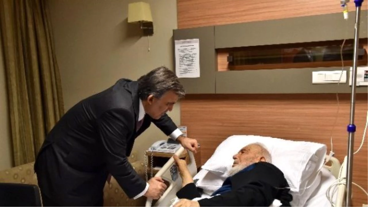 Abdullah Gül, Hasta Babasını Ziyaret Etmek İçin Kayseri\'ye Gitti