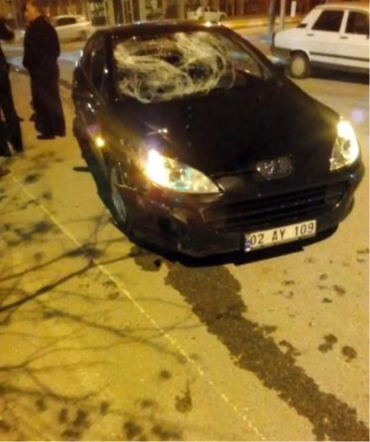 Adıyaman'da Otomobil Motosiklete Çarpı: 1 Yaralı