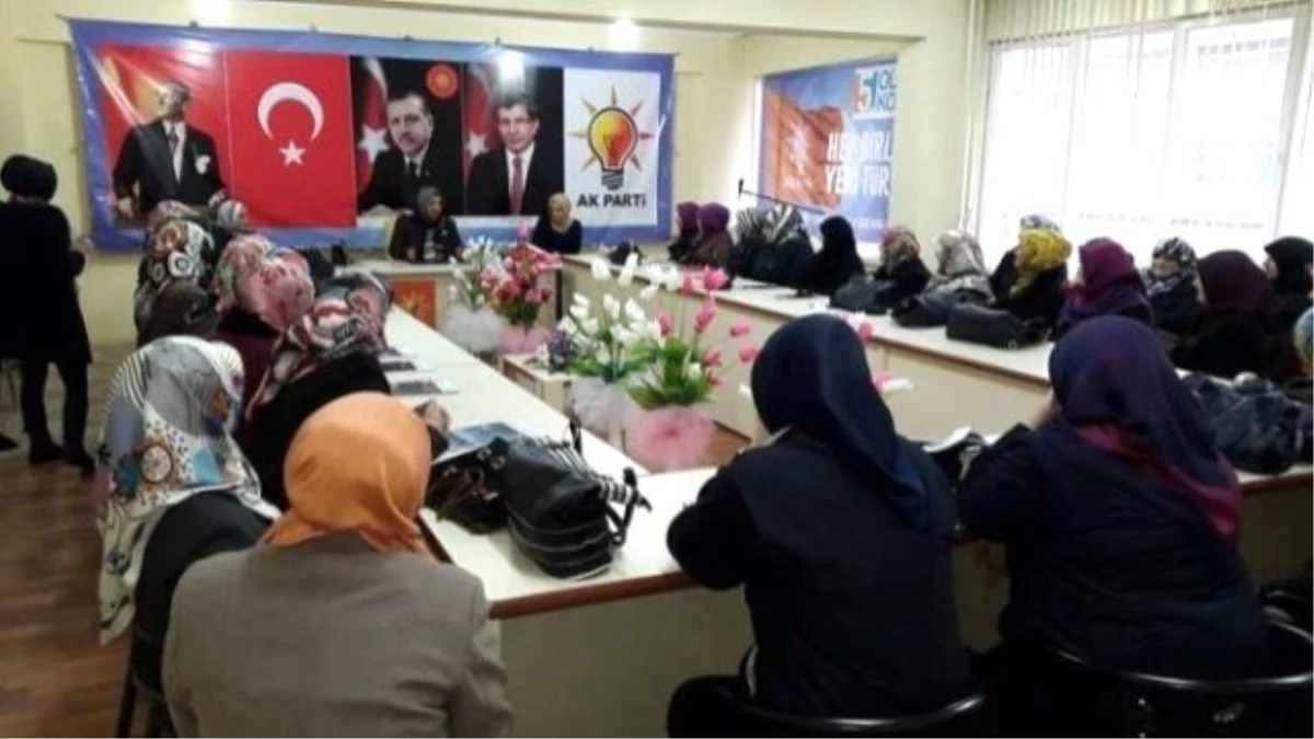 AK Parti Kadın Kollarında Nöbet Değişimi