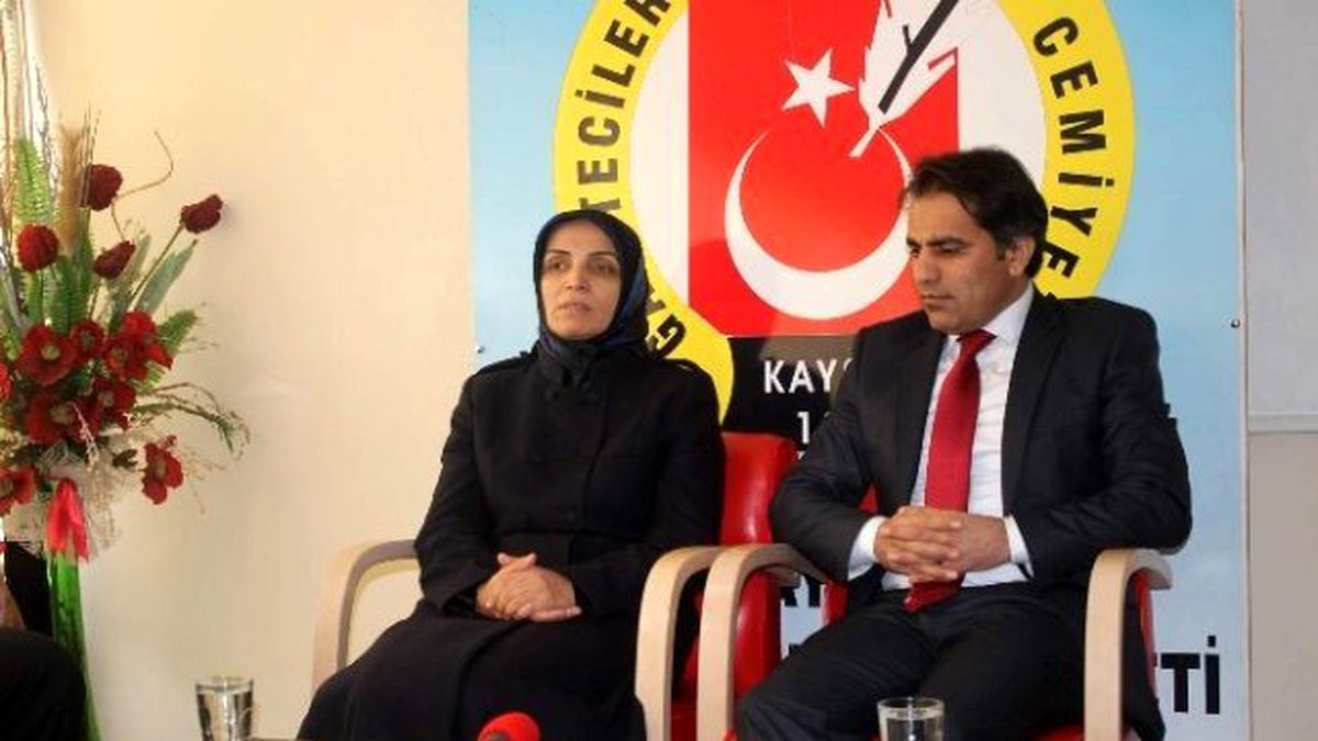 AK Parti Milletvekili Aday Adayı Hatice Kurt\'tan Kayseri Gazeteciler Cemiyeti\'ne Ziyaret