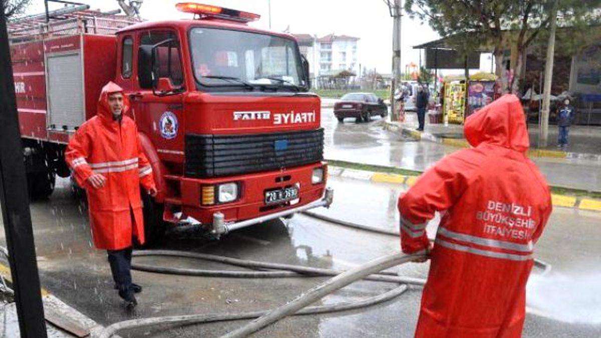 Askerden Hava Değişimine Geldi, Berberi Bıçakla Öldürdü