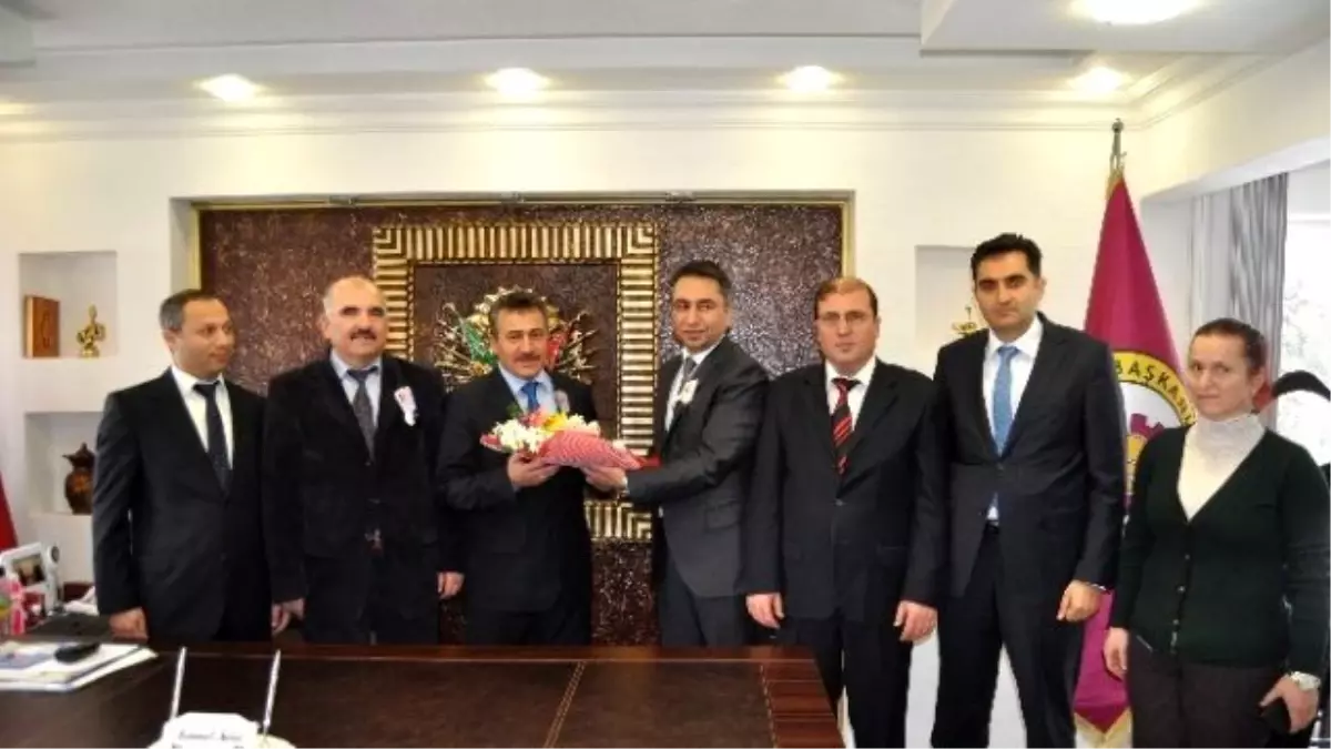 Başkan Tutal'a Vergi Dairesinden Ziyaret