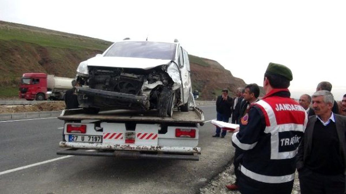 Batman\'da Trafik Kazası: 3 Yaralı