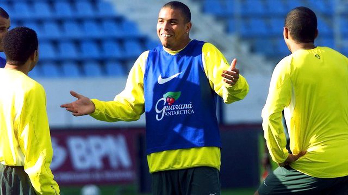 Brezilyalı Yıldız Futbola Geri Dönüyor
