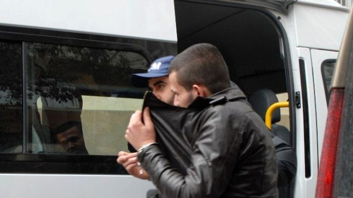 Burdur\'da Uyuşturucu Operasyonunda 8 Tutuklama