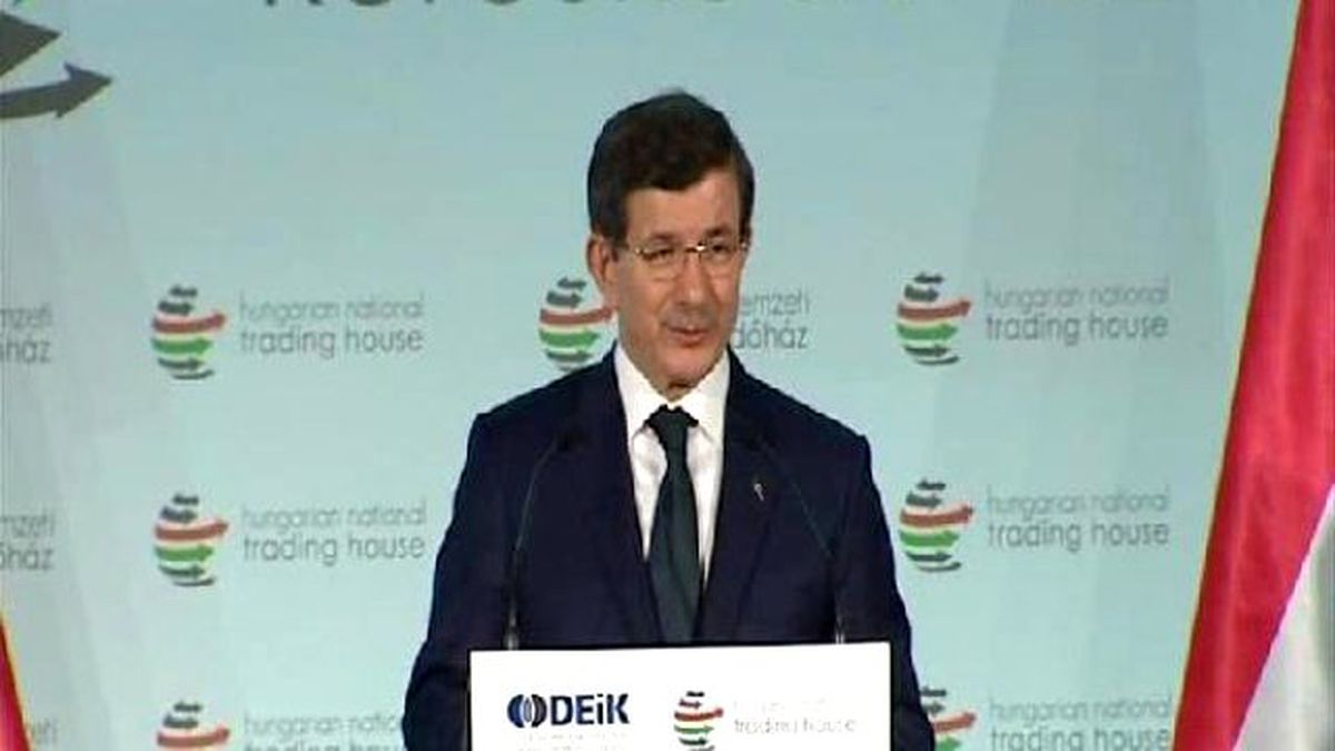 Davutoğlu: "Türkiye\'de Karşılaşacağınız Bürokratik Engeli Kaldırmak Bizim Boynumuzun Borcudur