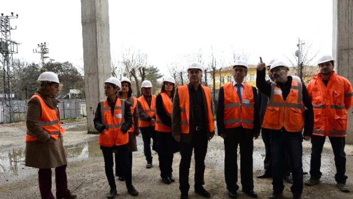 Eşbaşkan Anlı, Kültür ve Kongre Merkezi İnşaatını İnceledi