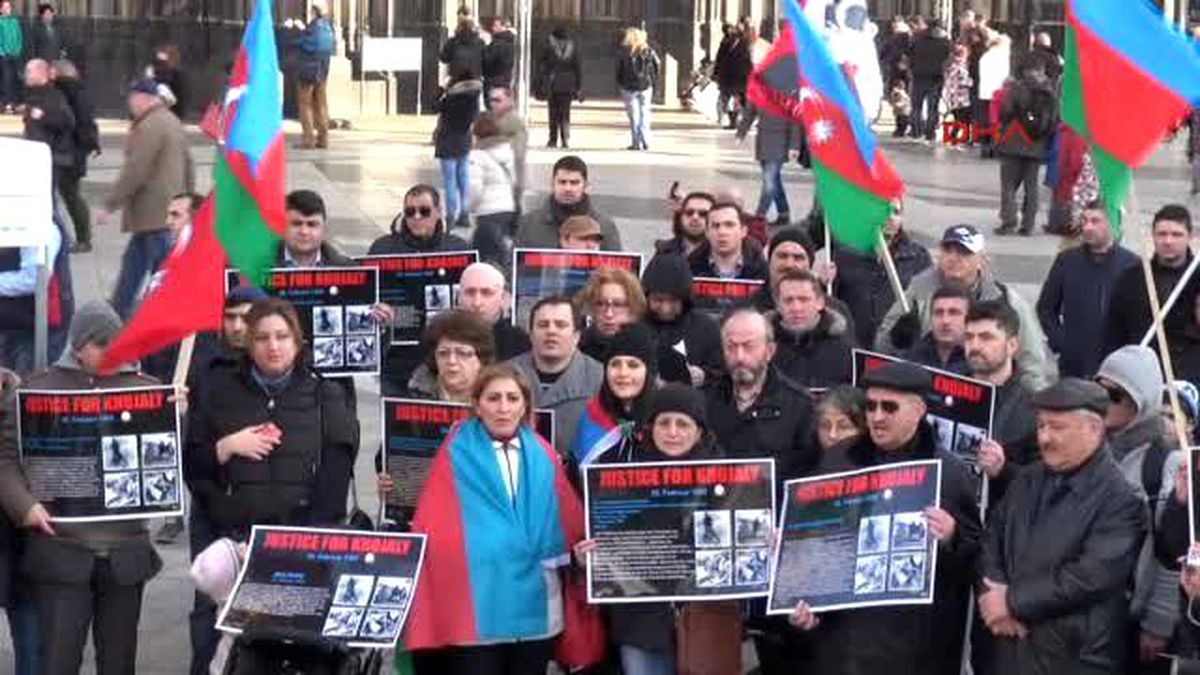 Hocalı Katliamı Almanya\'da Protesto Edildi