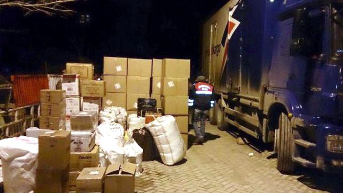 Kargo Kamyonunda 1 Ton 200 Kilo Kaçak Çay Bulundu