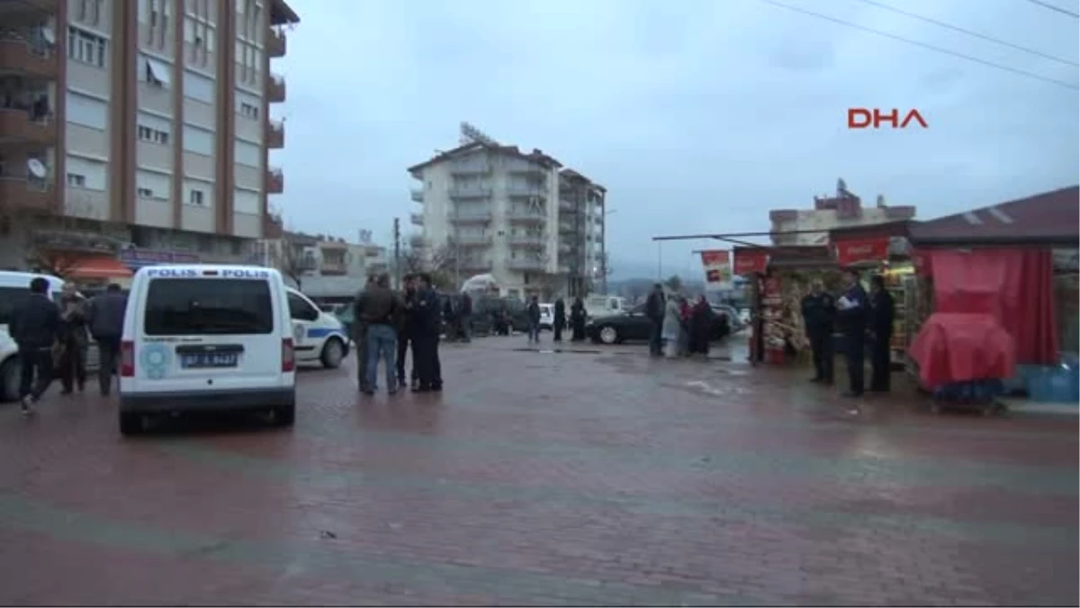 Manavgat\'ta Muhtar Silahlı Saldırıda Yaralandı