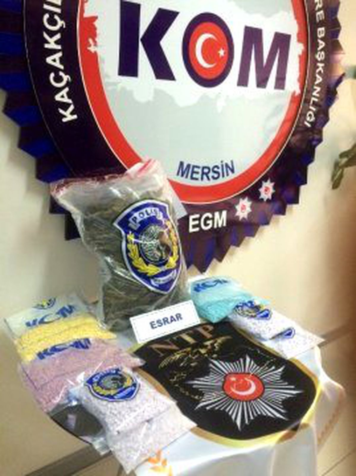 Mersin\'de 20 Bin Adet Uyuşturucu Hap Ele Geçirildi