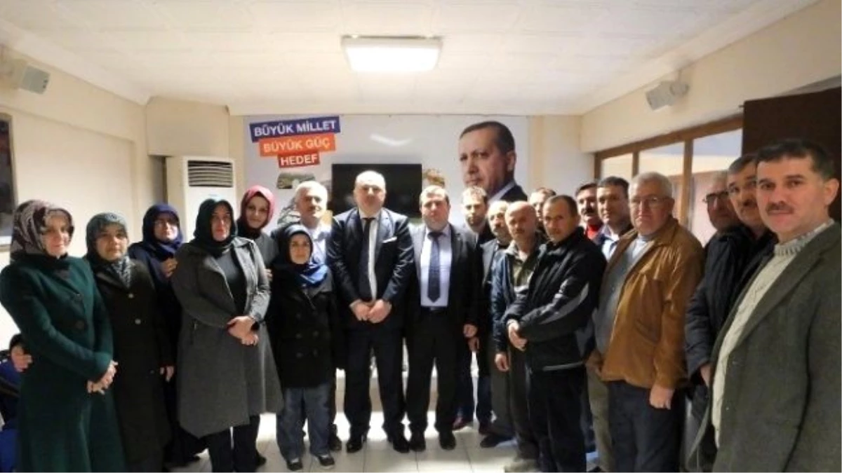 Milletvekili Aday Adayı Saraç AK Parti Kaynarca Teşkilatını Ziyaret Etti