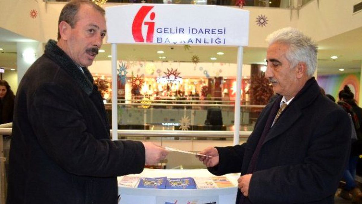 Palaerium Avm\'de Gelir İdaresi Başkanlığı\'ndan Bilgilendirme Standı