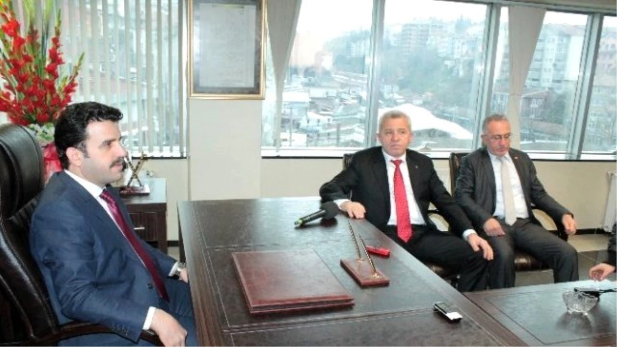 Salih Demir Ereğli\'de AK Parti Teşkilatı ile Belediyeyi Ziyaret Etti