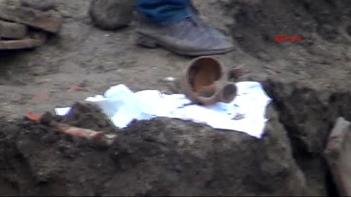 İnşaat Çalışması Sırasında Tarihi Mezar Ortaya Çıktı