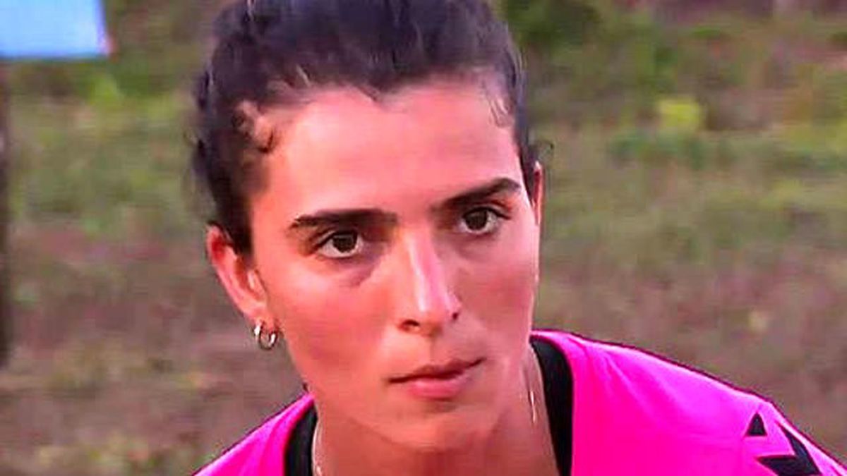 Serenay Merve\'yi Görmezden Geldi