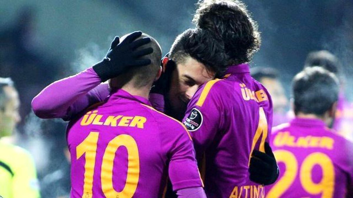 Süper Lig\'de Lider Olan Galatasaray\'ın Hisseleri Yüzde 9,45 Değer Kazandı