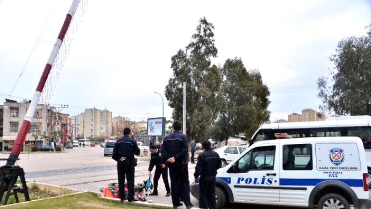 Tren Çarpan Bisikletin Sürücüsü Ağır Yaralandı