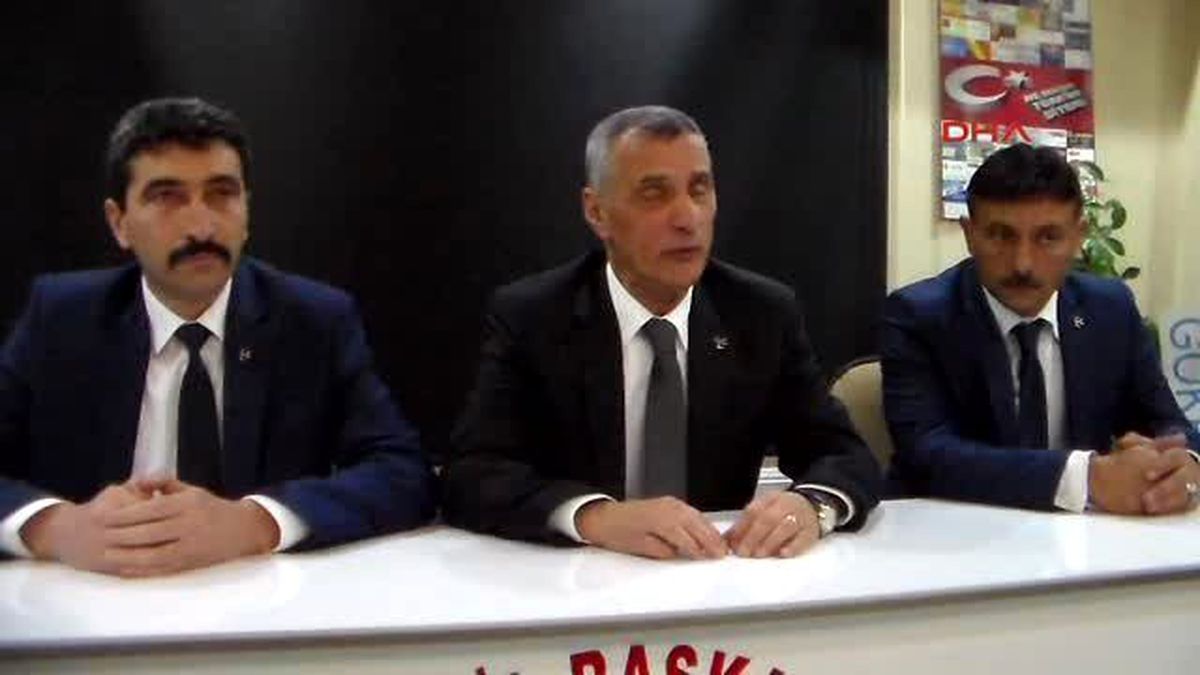 Uşak - MHP\'li Alan: Türk\'ün Bugüne Kadar Toprağını Bırakıp Gittiği Hiç Görülmemişti