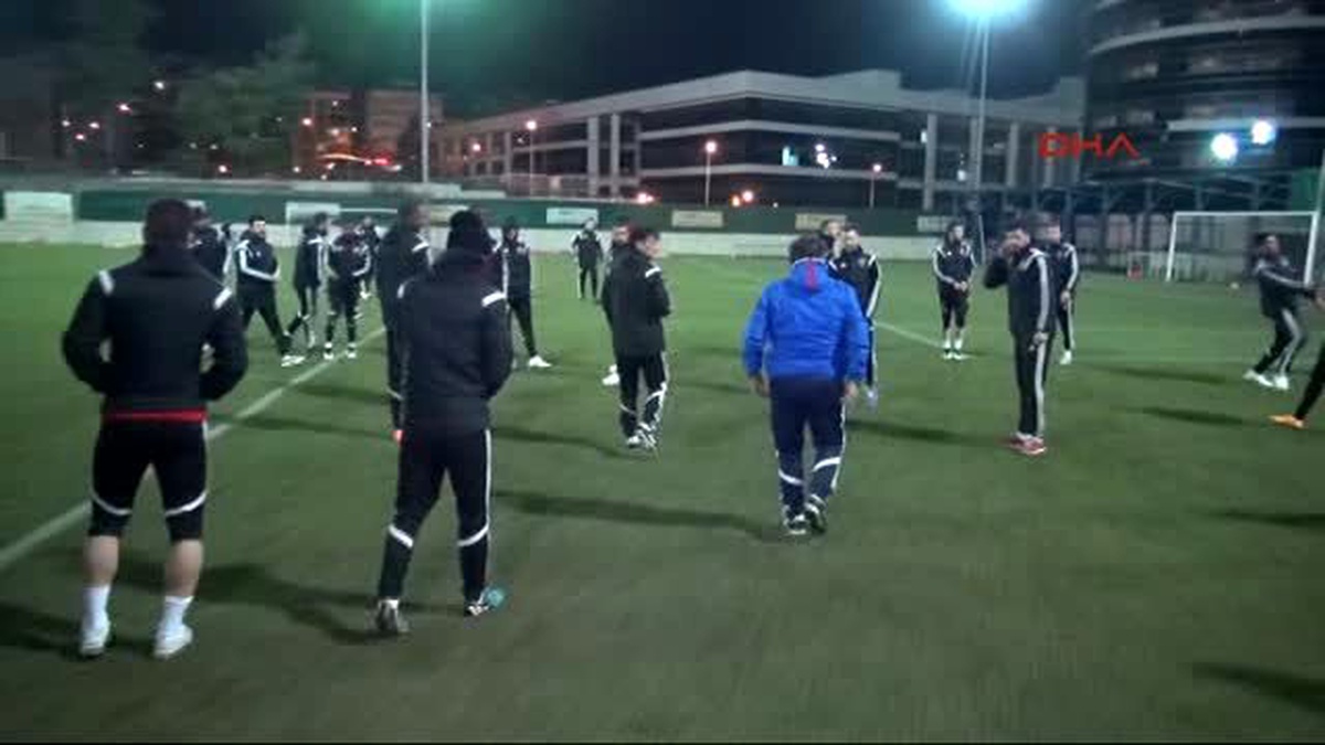 Yılmaz Vural İlk Antrenmanına Çıktı